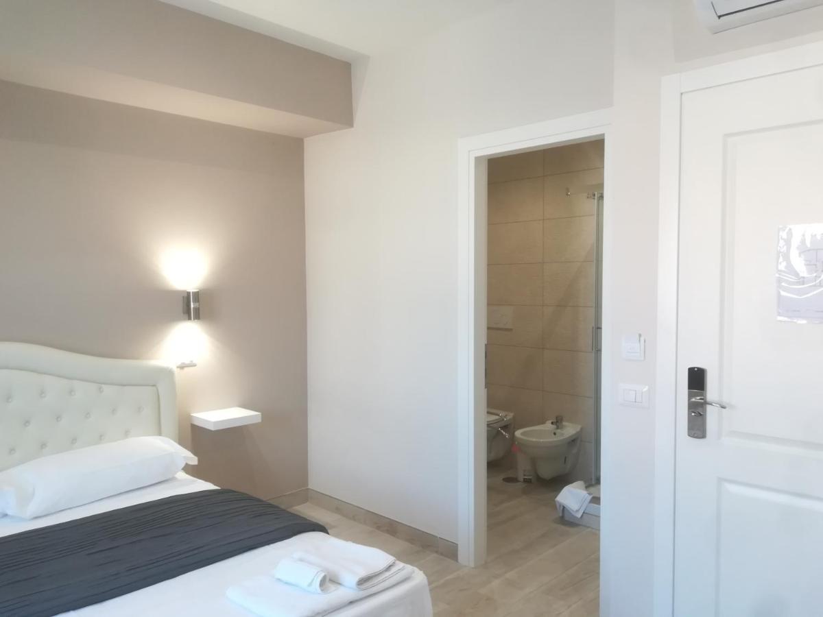 B&B Purple Italy Фьюмичино Экстерьер фото