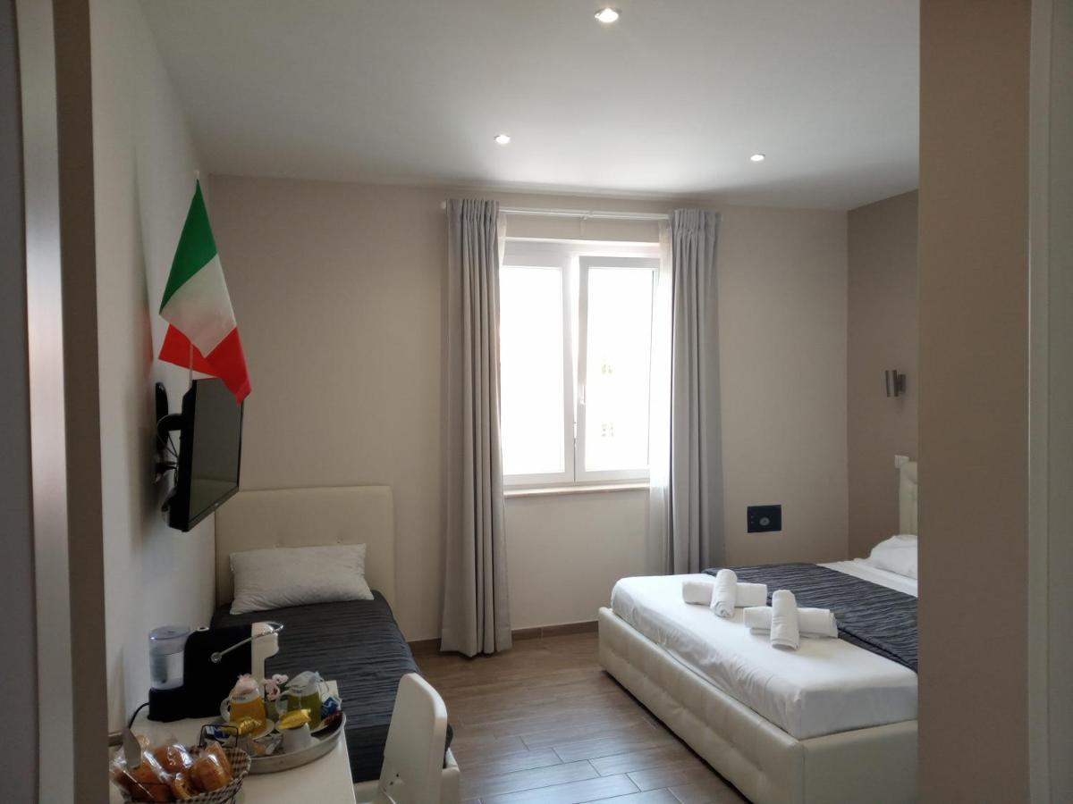 B&B Purple Italy Фьюмичино Экстерьер фото